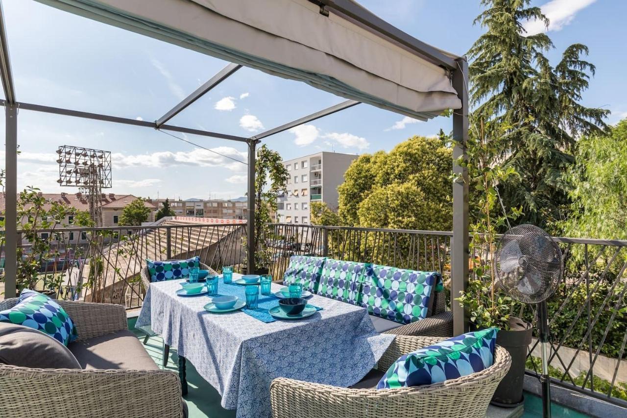 Boutique Triple House With Garden & Roof Terrace Split Exterior foto